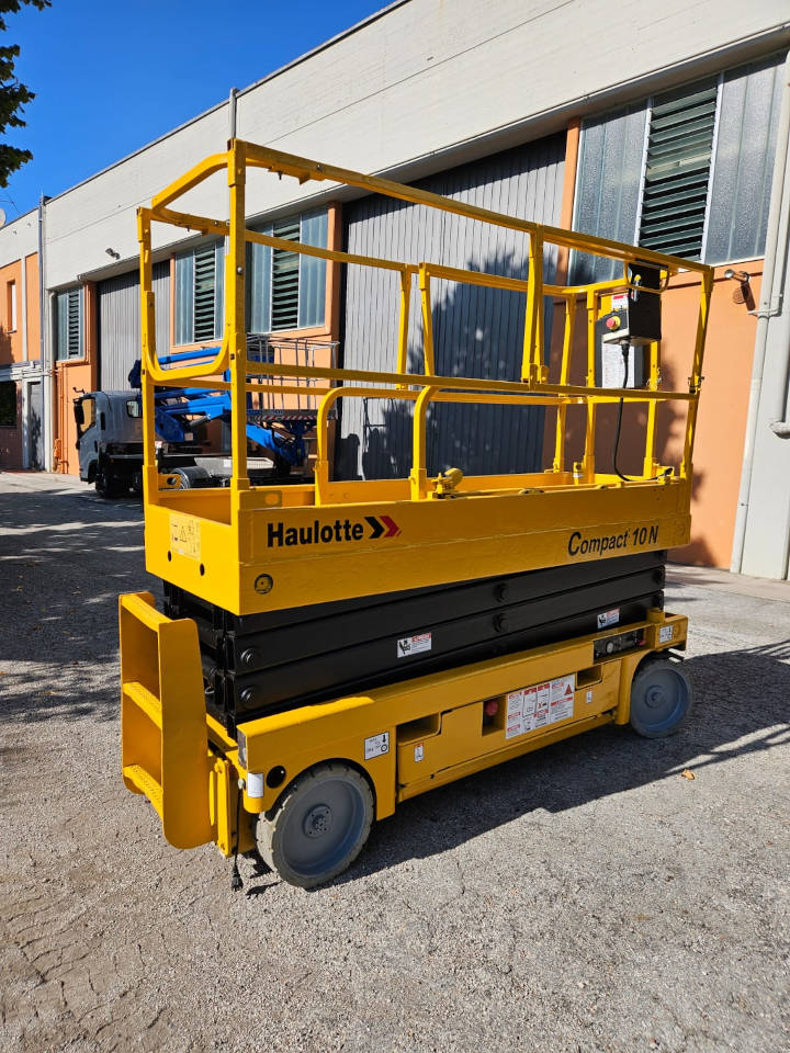 Haulotte Compact 12
