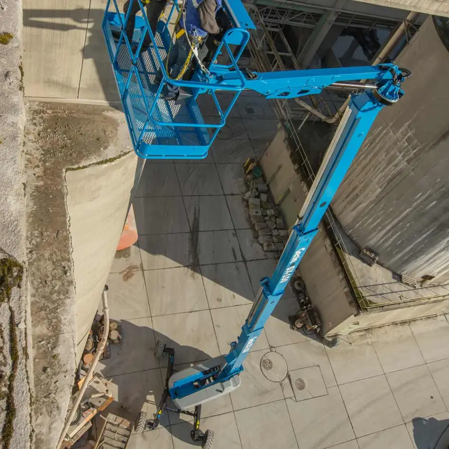 piattaforma a braccio telescopico Genie SX-150