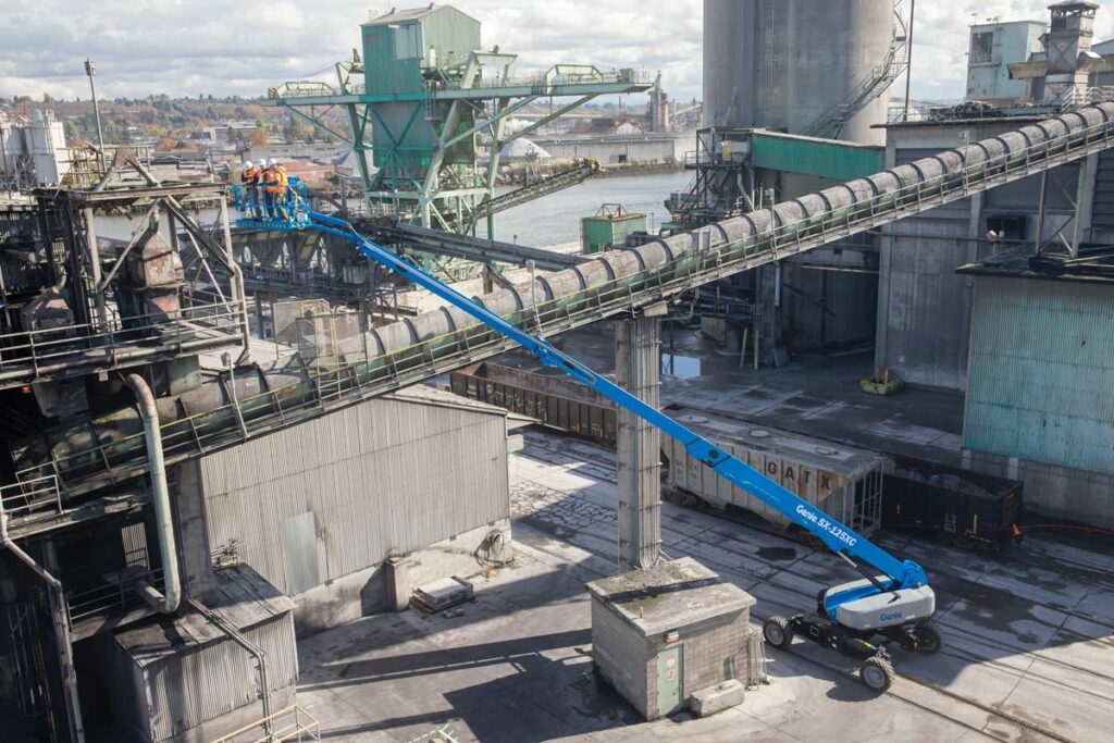 Piattaforme aeree nuove semoventi SX-135 XC