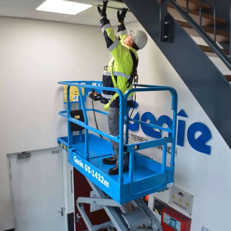 Genie GS-1432m E-Drive piattaforma a forbice elettrica