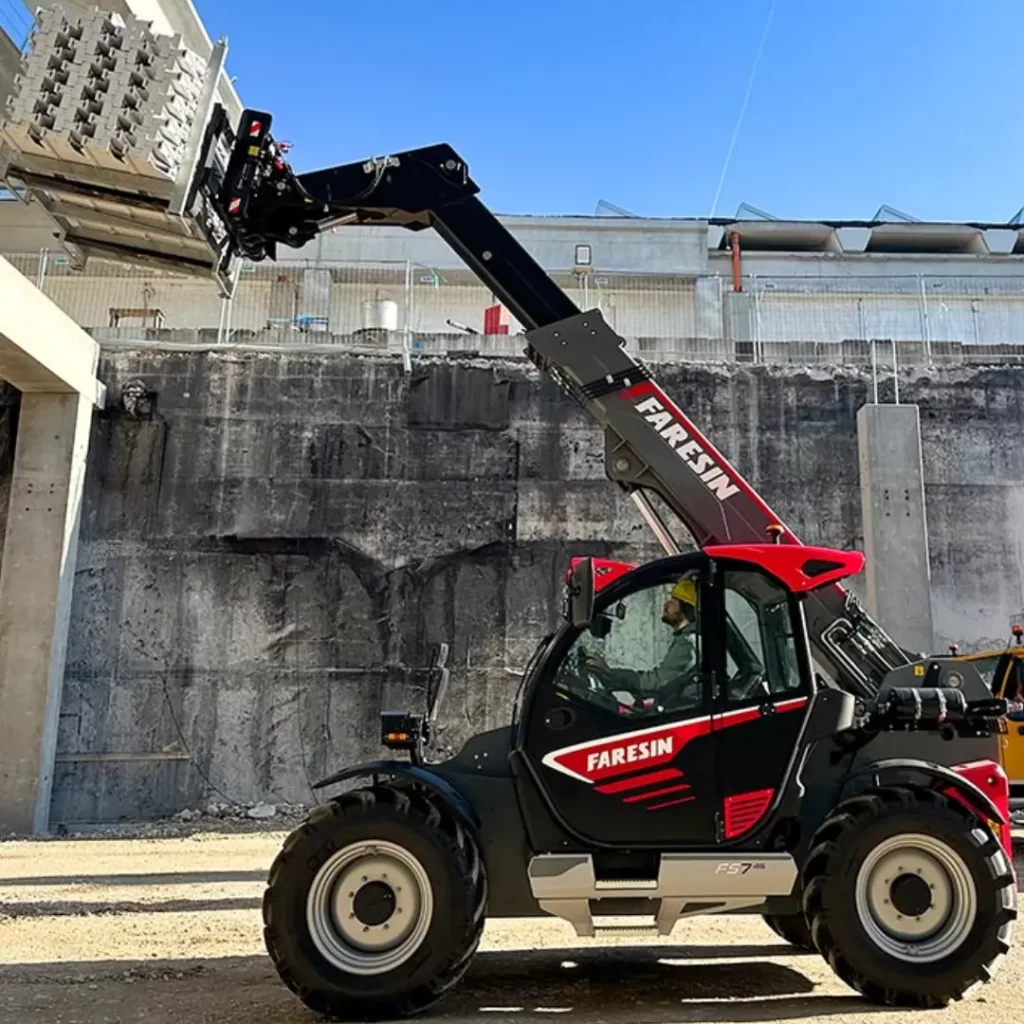 Sollevatore Telescopico Faresin FS Middle 10.40