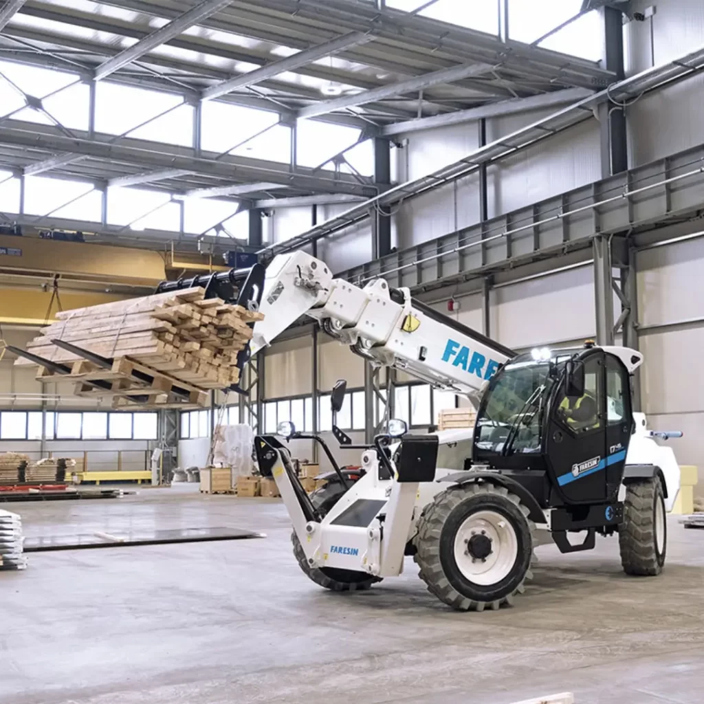 Sollevatore telescopico elettrico Faresin Big Range